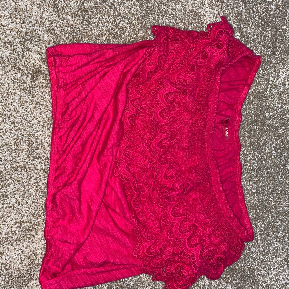 Super cute summer tube top with lace